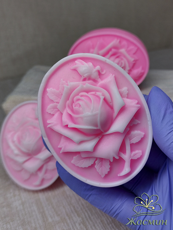 Мыло с 2D-розой для увлажнения кожи