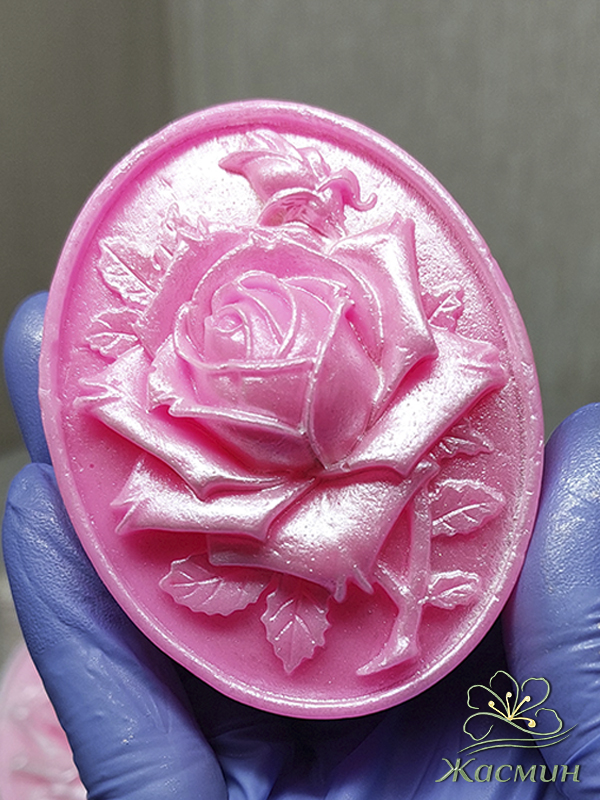 Роскошное увлажняющее мыло с розой и маслом ши