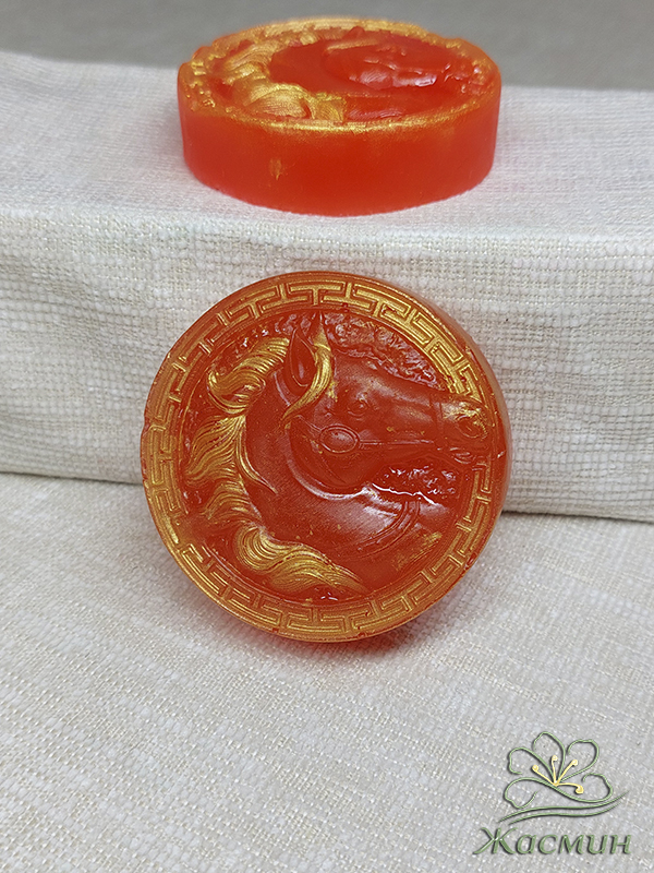 Новогоднее мыло ручной работы 2026 Силуэт удачи с лошадью